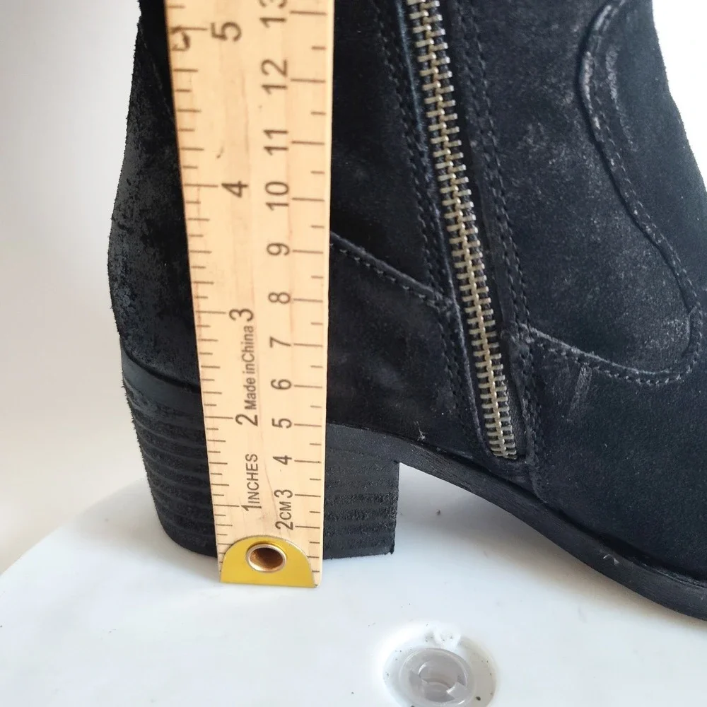 Born Boots Size 7 Knee High Tall Riding Suede Black Slouchy Distressed Lined